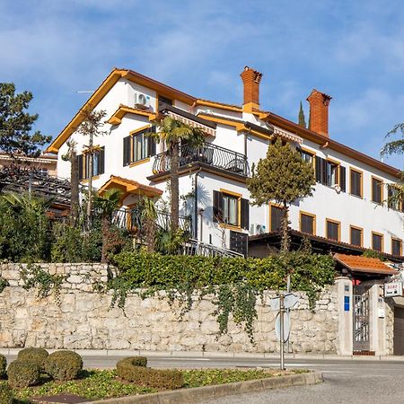 Camelia & Martina Apartments Опатия Екстериор снимка